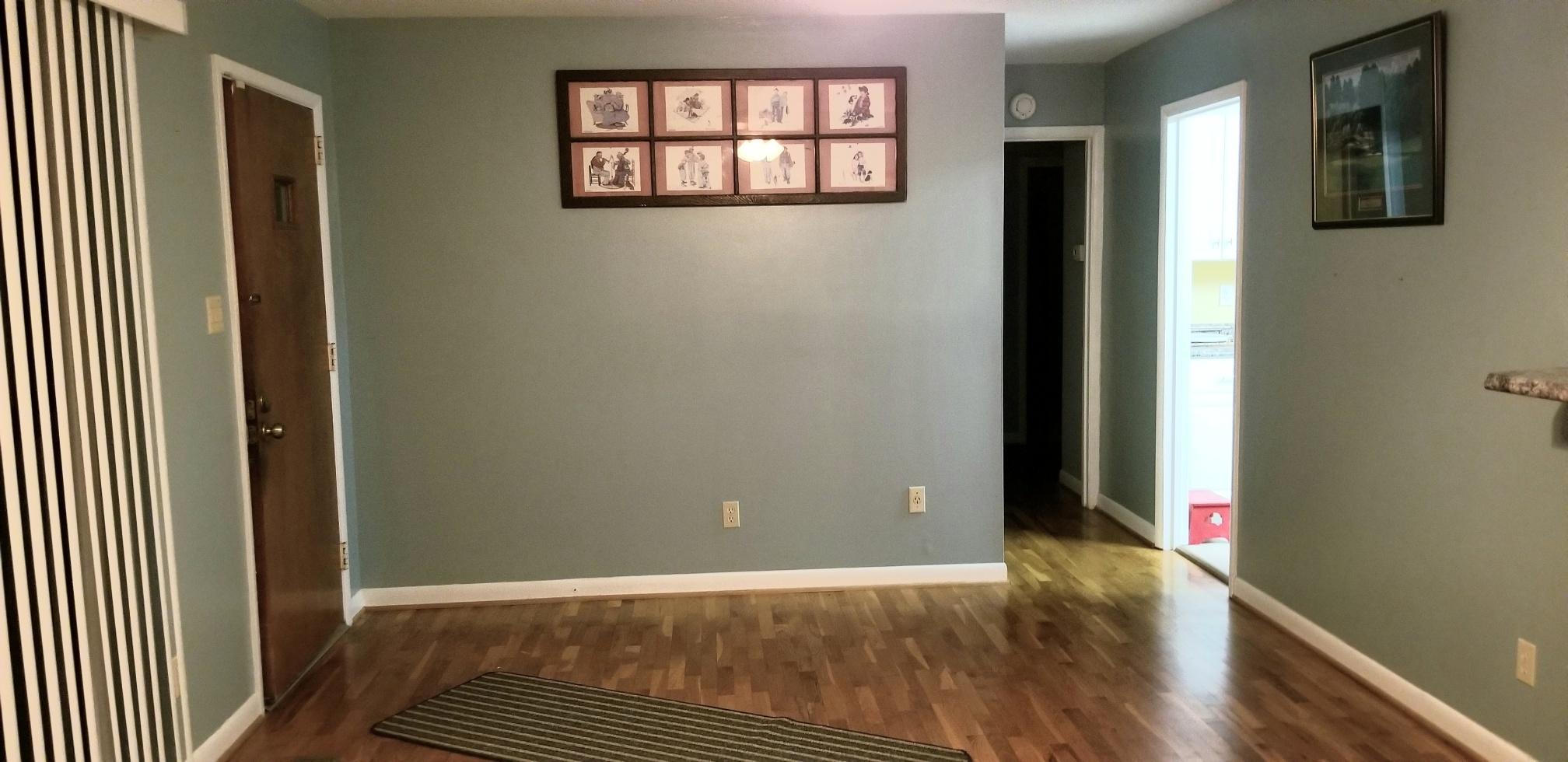 3104 Silverwood Road Knoxville, TN 37921 - Photo 2 of 10 3104 Silverwood LR-Hall