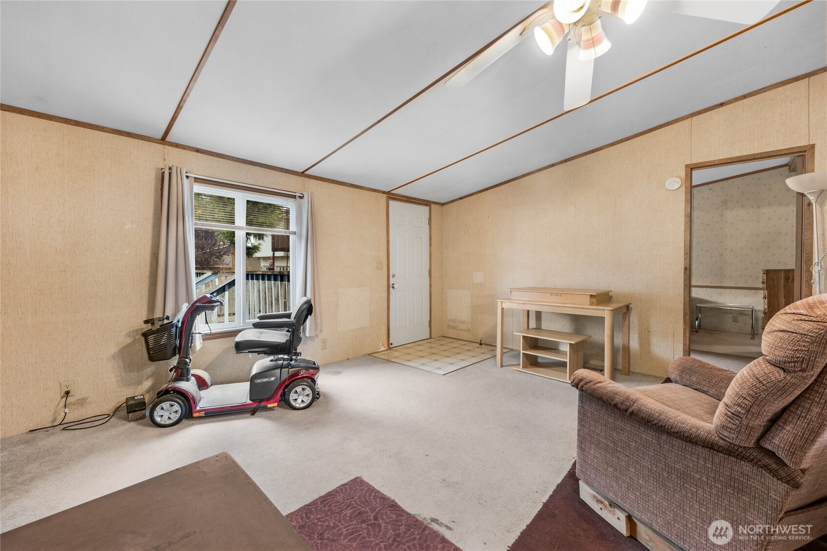 10029 Montana Road Everett, WA 98204 - Photo 2 of 26 Gallery Image 2