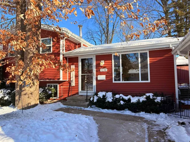 $259,900 | 1230 South Telulah Avenue, Appleton, WI 54915
