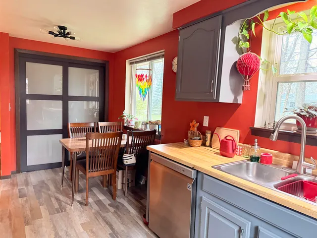 $259,900 | 1230 South Telulah Avenue, Appleton, WI 54915