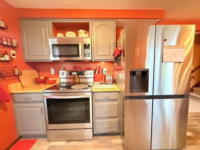 $259,900 | 1230 South Telulah Avenue, Appleton, WI 54915