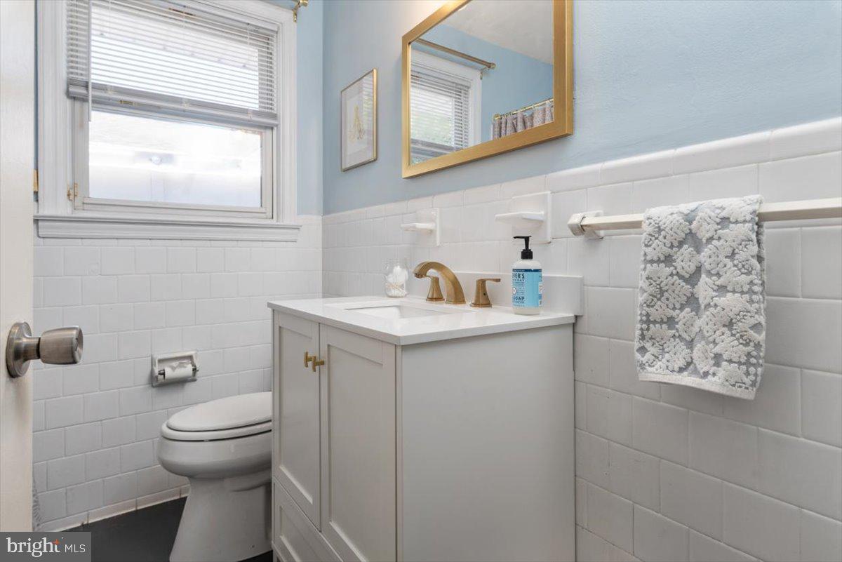 549 Shipley Road Linthicum Heights, MD 21090 - Photo 22 of 29 Updated Hall Bath