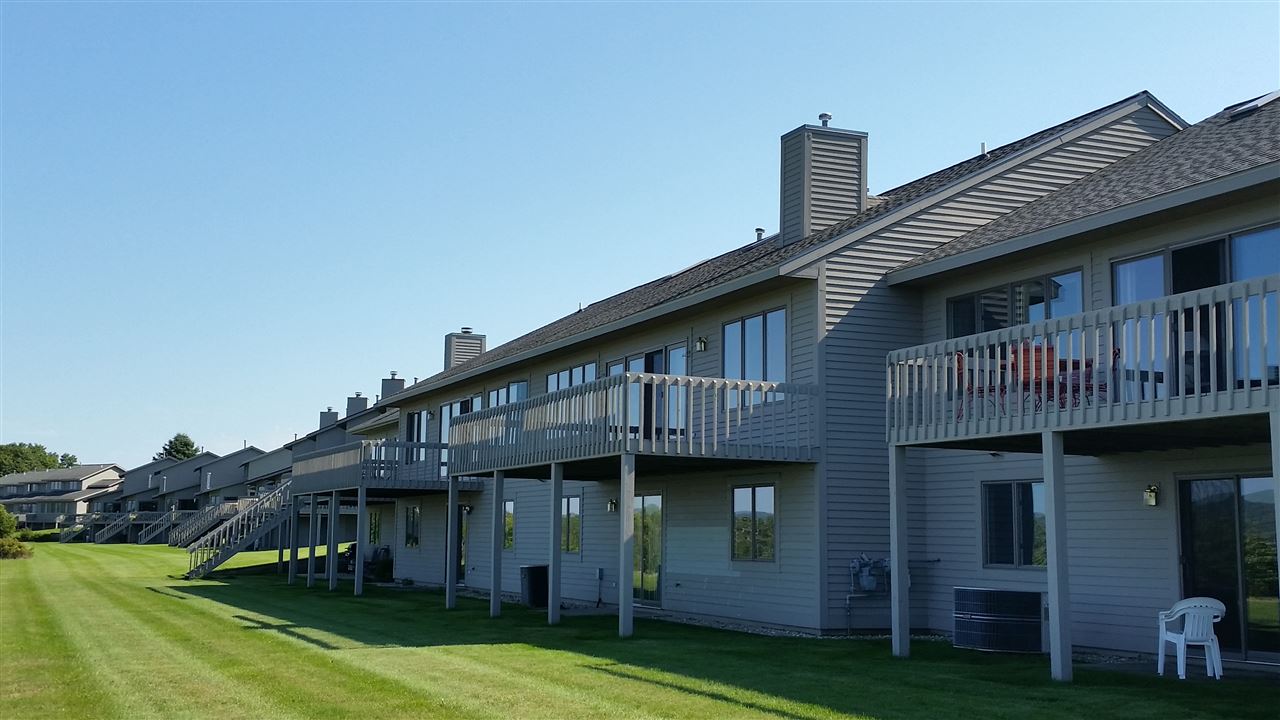 6270 Ridge Drive Benzonia, MI 49616 - Photo 2 of 46 1806389-1.JPG