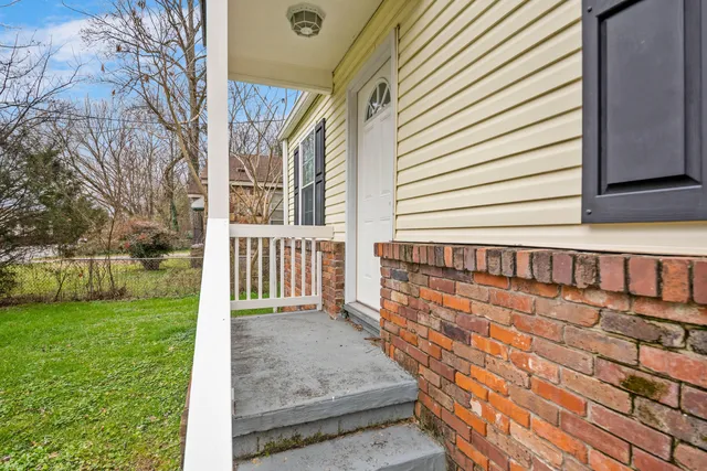 $1,950 | 931 Mountain Creek Road, Chattanooga, TN 37405