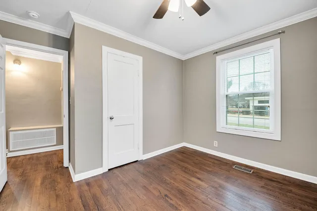 $1,950 | 931 Mountain Creek Road, Chattanooga, TN 37405