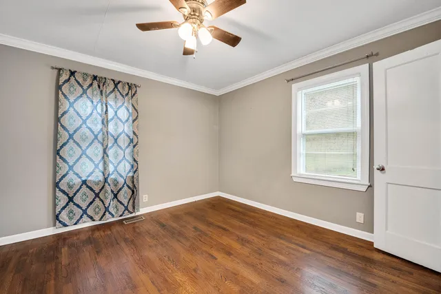 $1,950 | 931 Mountain Creek Road, Chattanooga, TN 37405