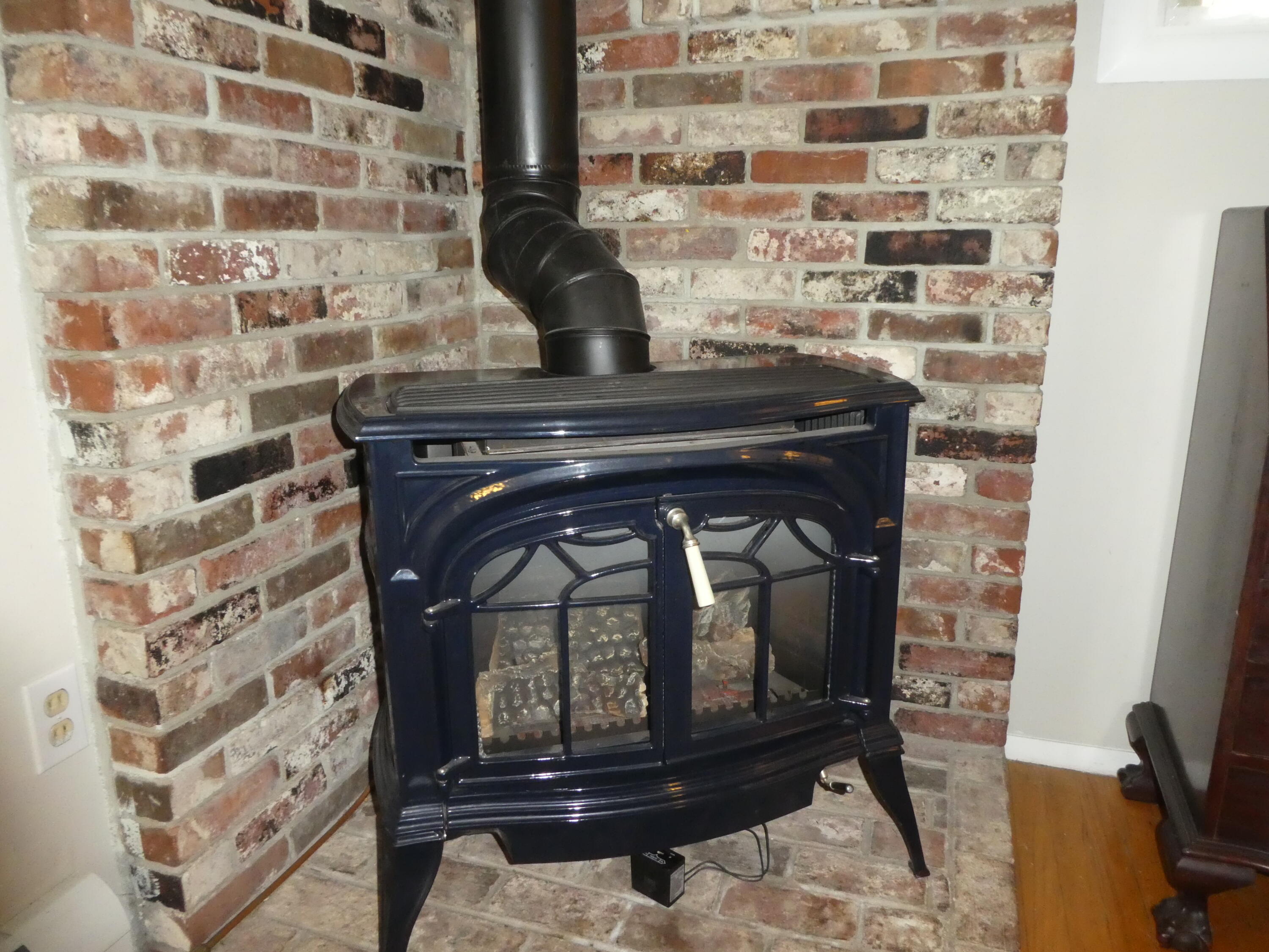 34 Coach Road South Portland, ME 04106 - Photo 26 of 35 heat stove propane