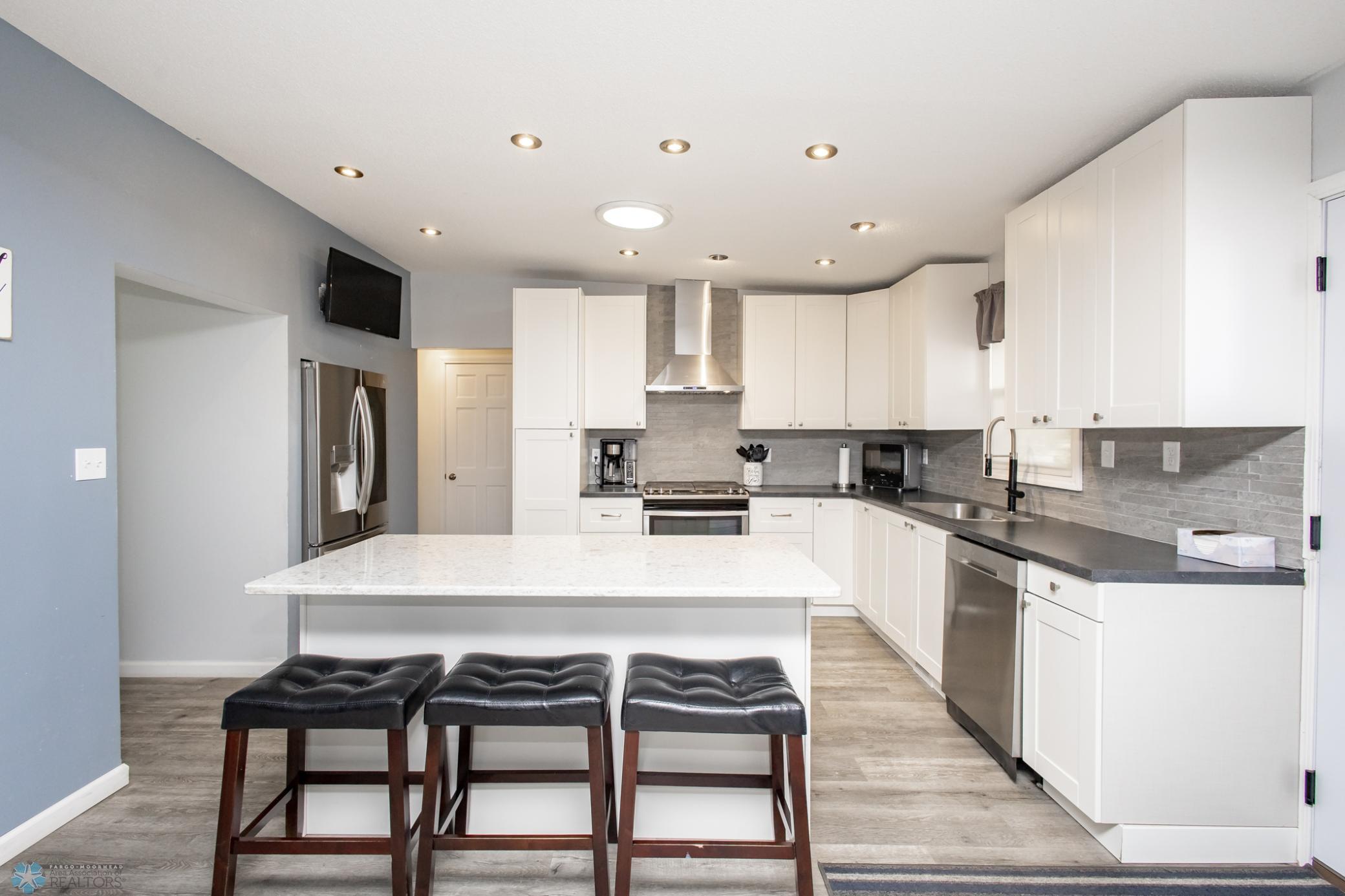 204 4th Avenue East Ada, MN 56510 - Photo 12 of 93