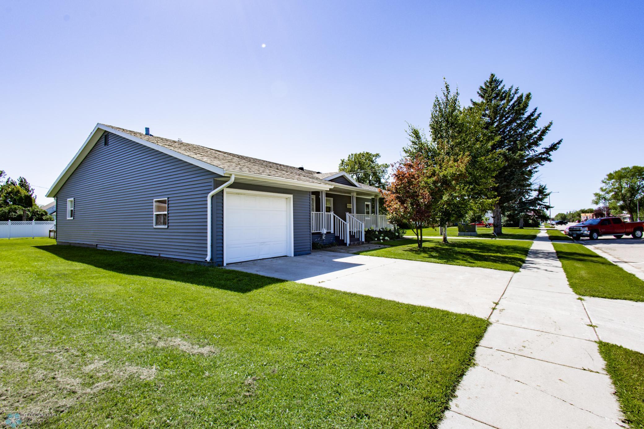204 4th Avenue East Ada, MN 56510 - Photo 5 of 93