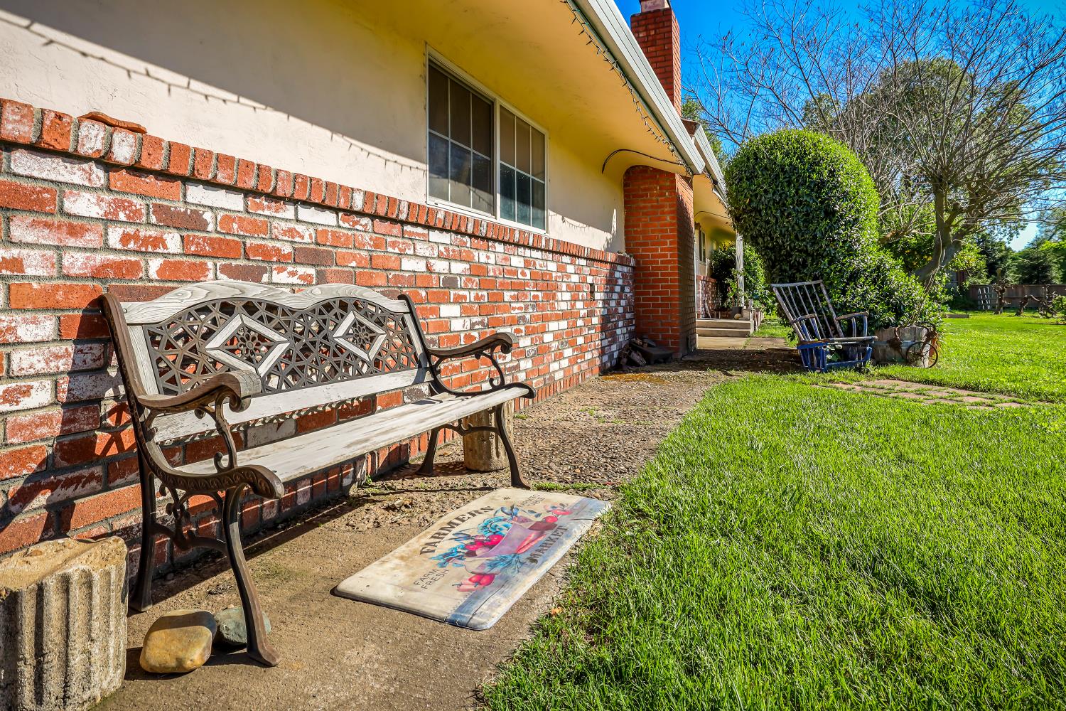 23404 Bruella Road Acampo, CA 95220 - Photo 26 of 69 a view of a patio with a table and chairs