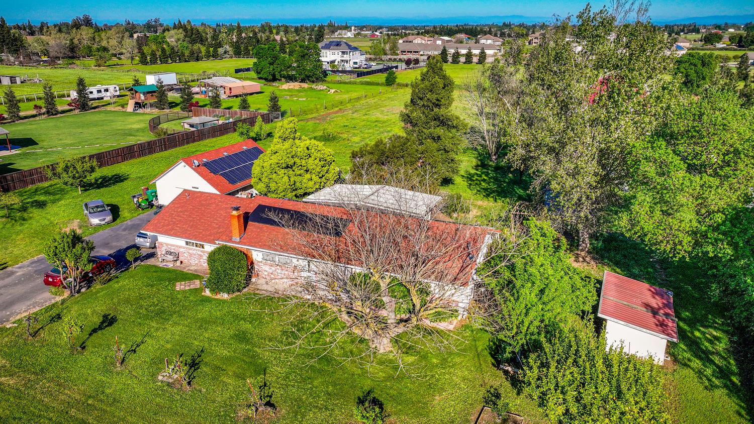 23404 Bruella Road Acampo, CA 95220 - Photo 4 of 69 a view of yard