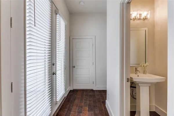 $3,750 | 402 Templeton Drive, Fort Worth, TX 76107