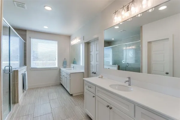 $3,750 | 402 Templeton Drive, Fort Worth, TX 76107