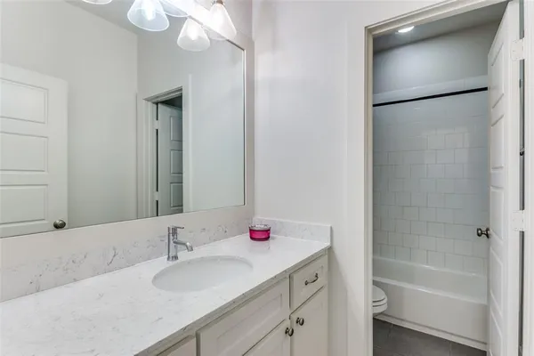 $3,750 | 402 Templeton Drive, Fort Worth, TX 76107