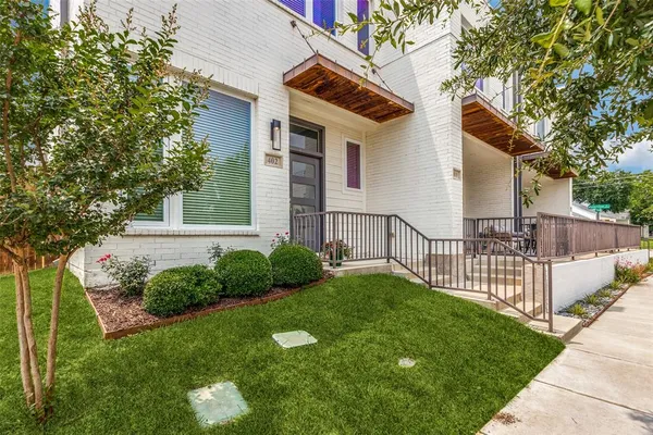 $3,750 | 402 Templeton Drive, Fort Worth, TX 76107
