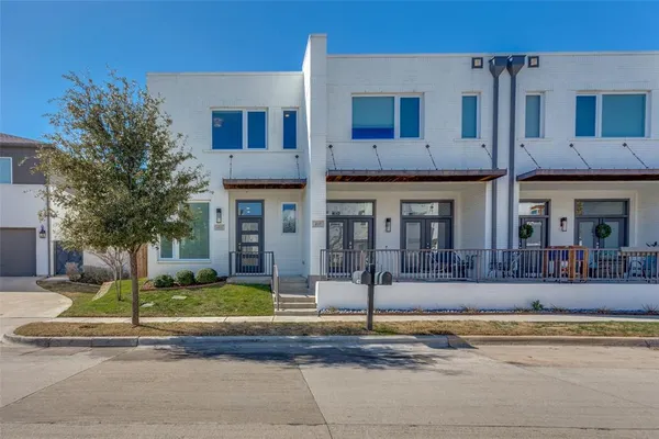 $3,750 | 402 Templeton Drive, Fort Worth, TX 76107