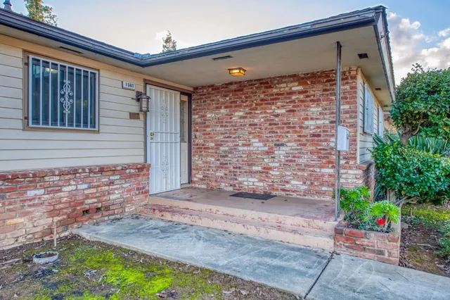 $428,000 | 1567 East Mesa Avenue, Fresno, CA 93710