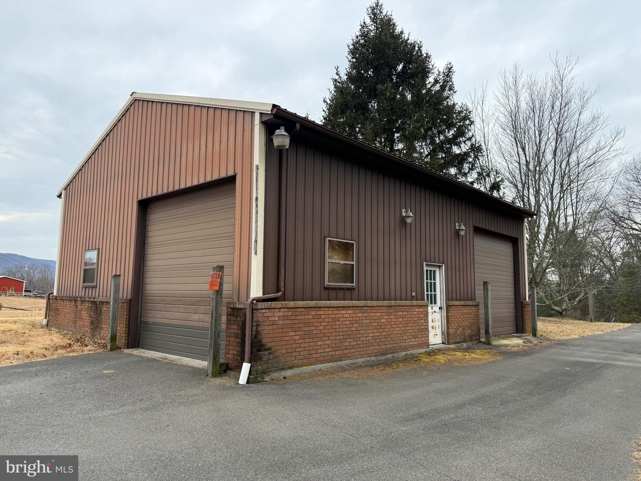 992 Silver Lane Berkeley Springs, WV 25411 - Photo 36 of 44 a house with a outdoor space
