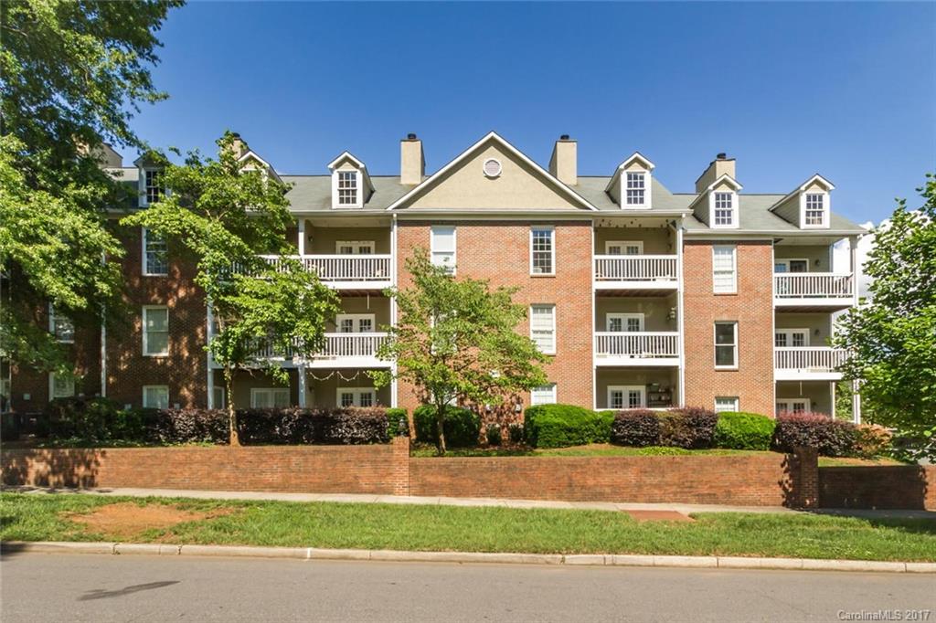 301 Queens Road, Unit 201 Charlotte, NC 28204 - Photo 3 of 24 a front view of a house