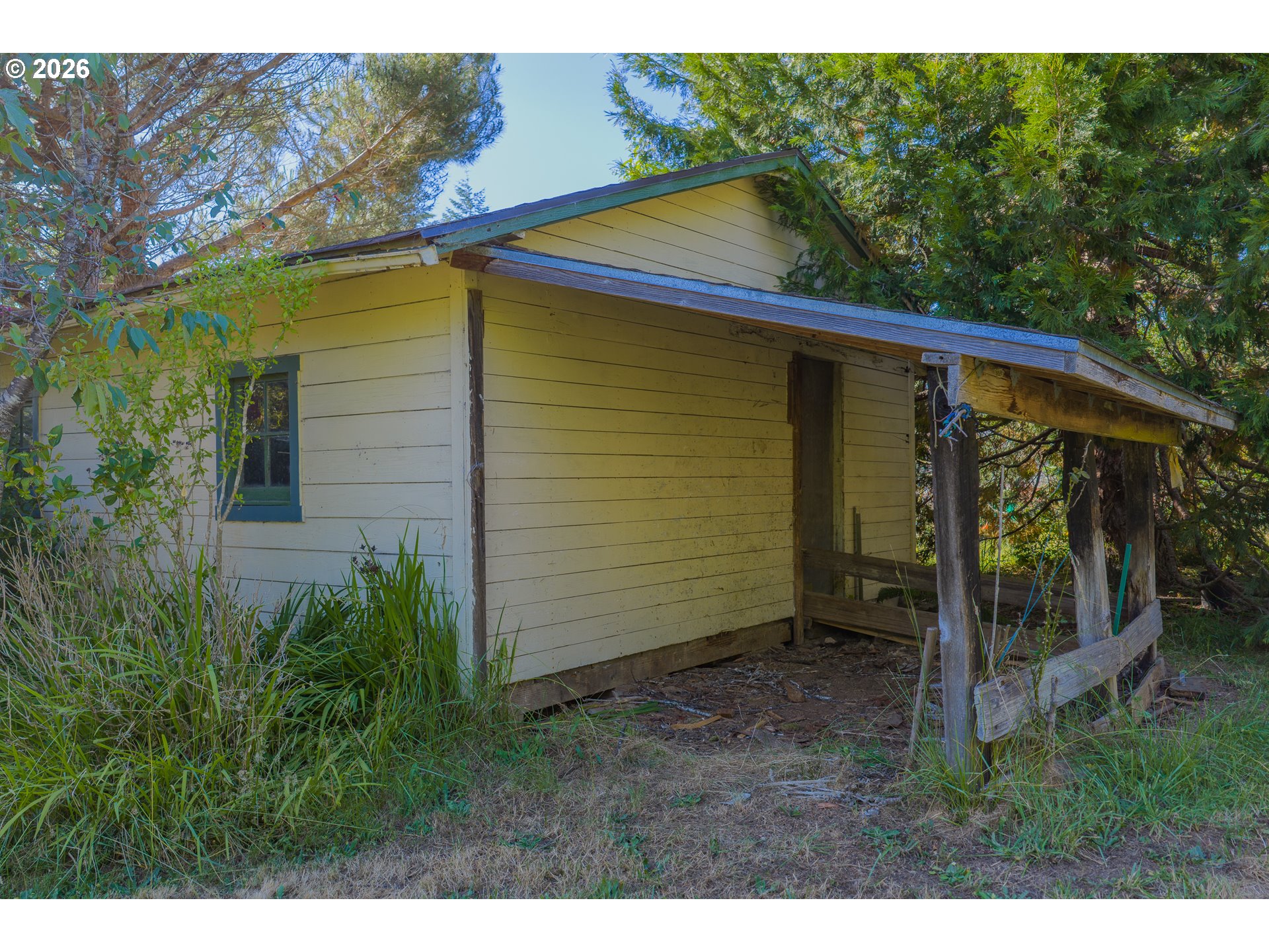 635 25th Street Myrtle Point, OR 97458 - Photo 9 of 38