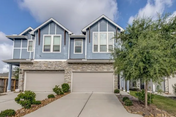 $299,900 | 4727 Glen Isle Drive, Houston, TX 77009