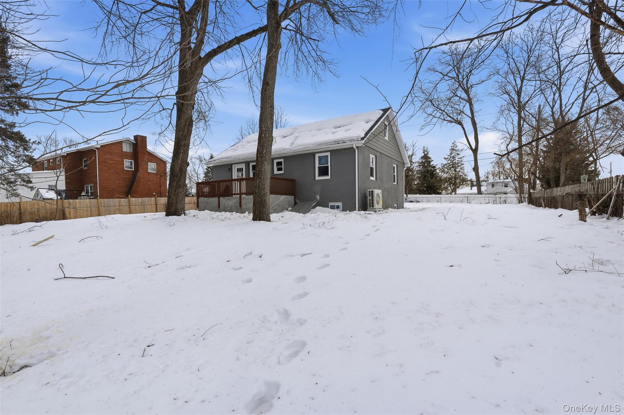 21 Janet Place Stony Point, NY 10980 - Photo 3 of 31 a view of snow on the side of building