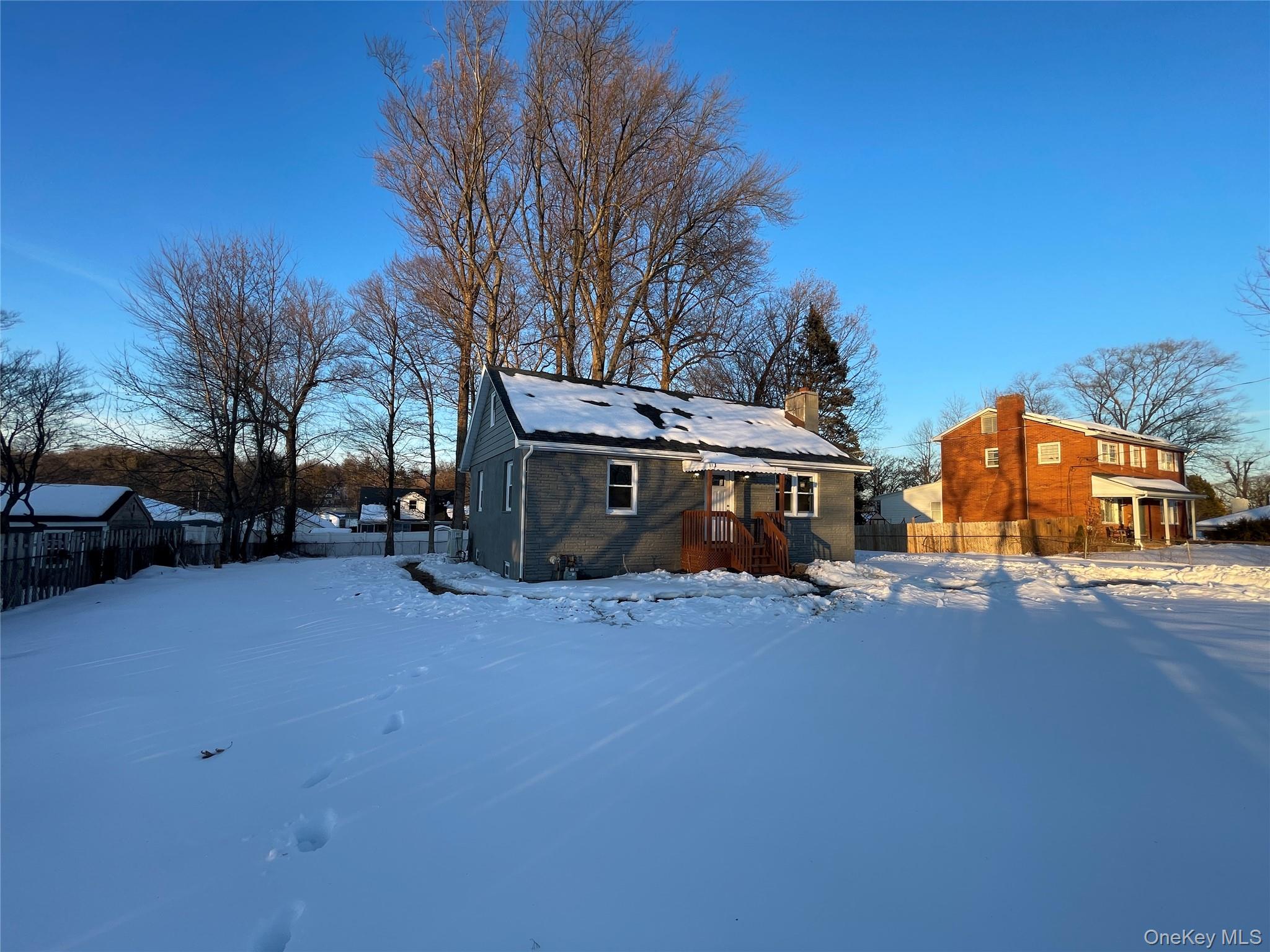 21 Janet Place Stony Point, NY 10980 - Photo 3 of 38