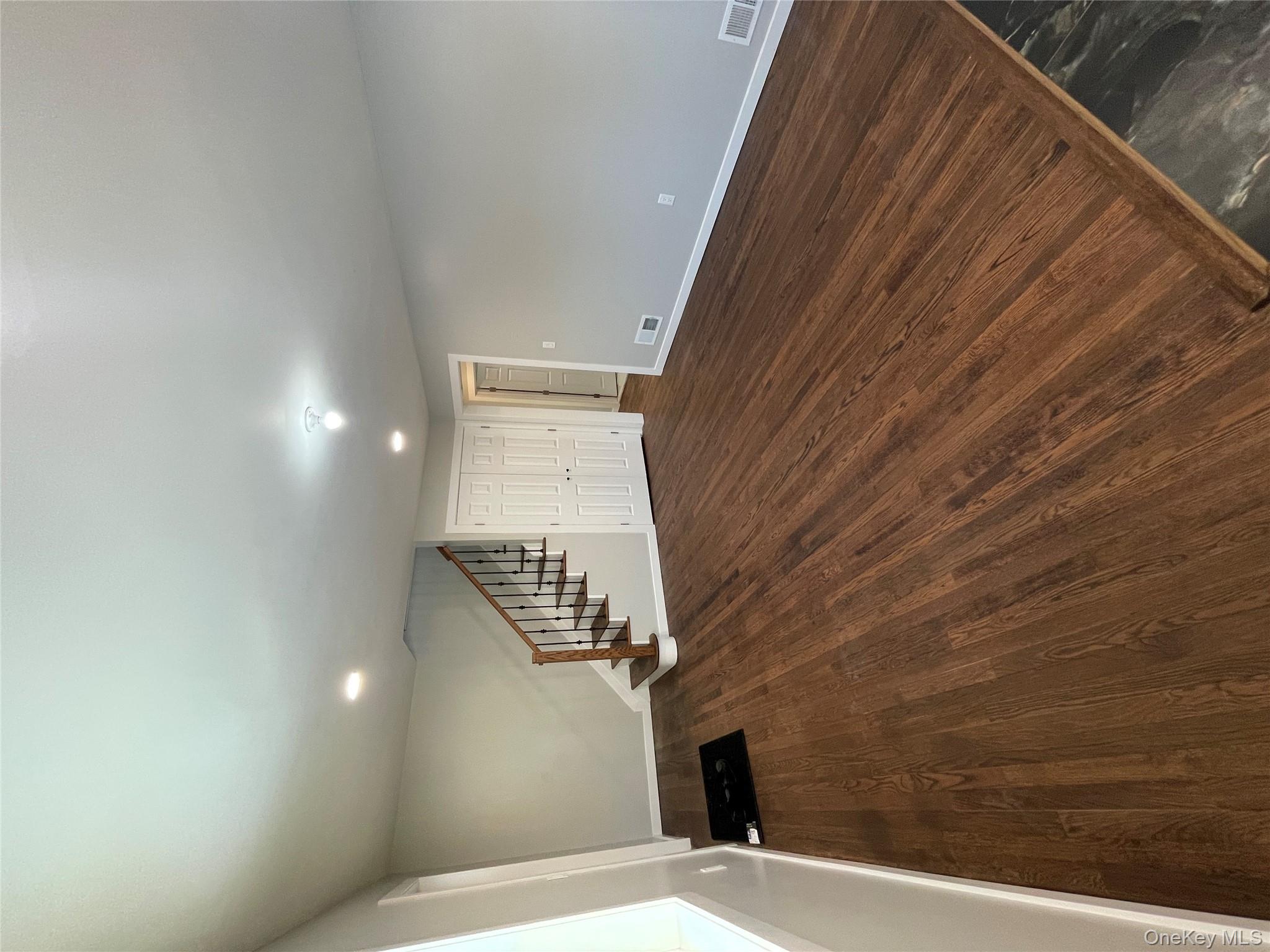 21 Janet Place Stony Point, NY 10980 - Photo 8 of 38