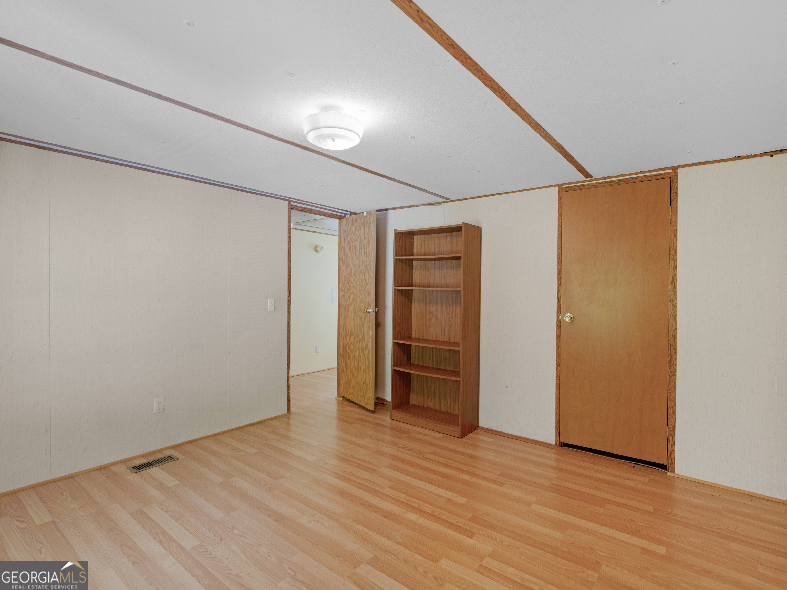 245 Brooks Road Jackson, GA 30233 - Photo 24 of 38