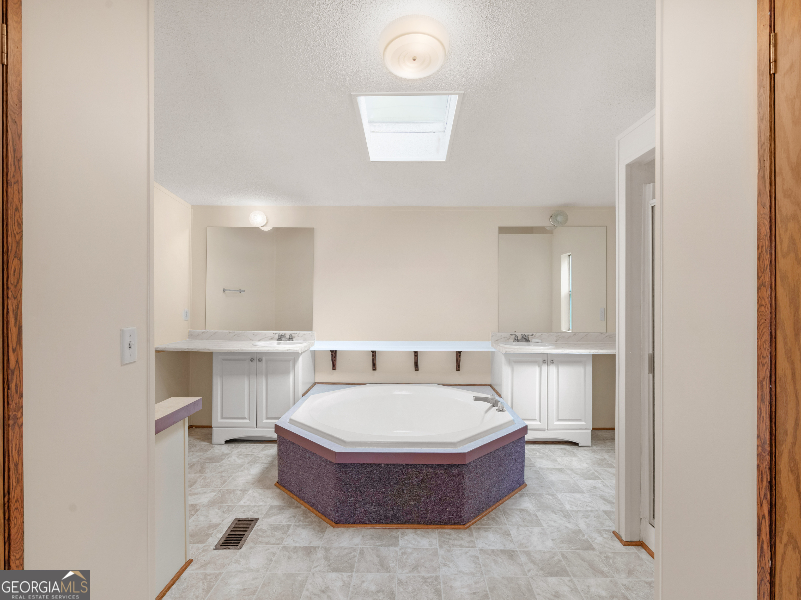 245 Brooks Road Jackson, GA 30233 - Photo 30 of 38