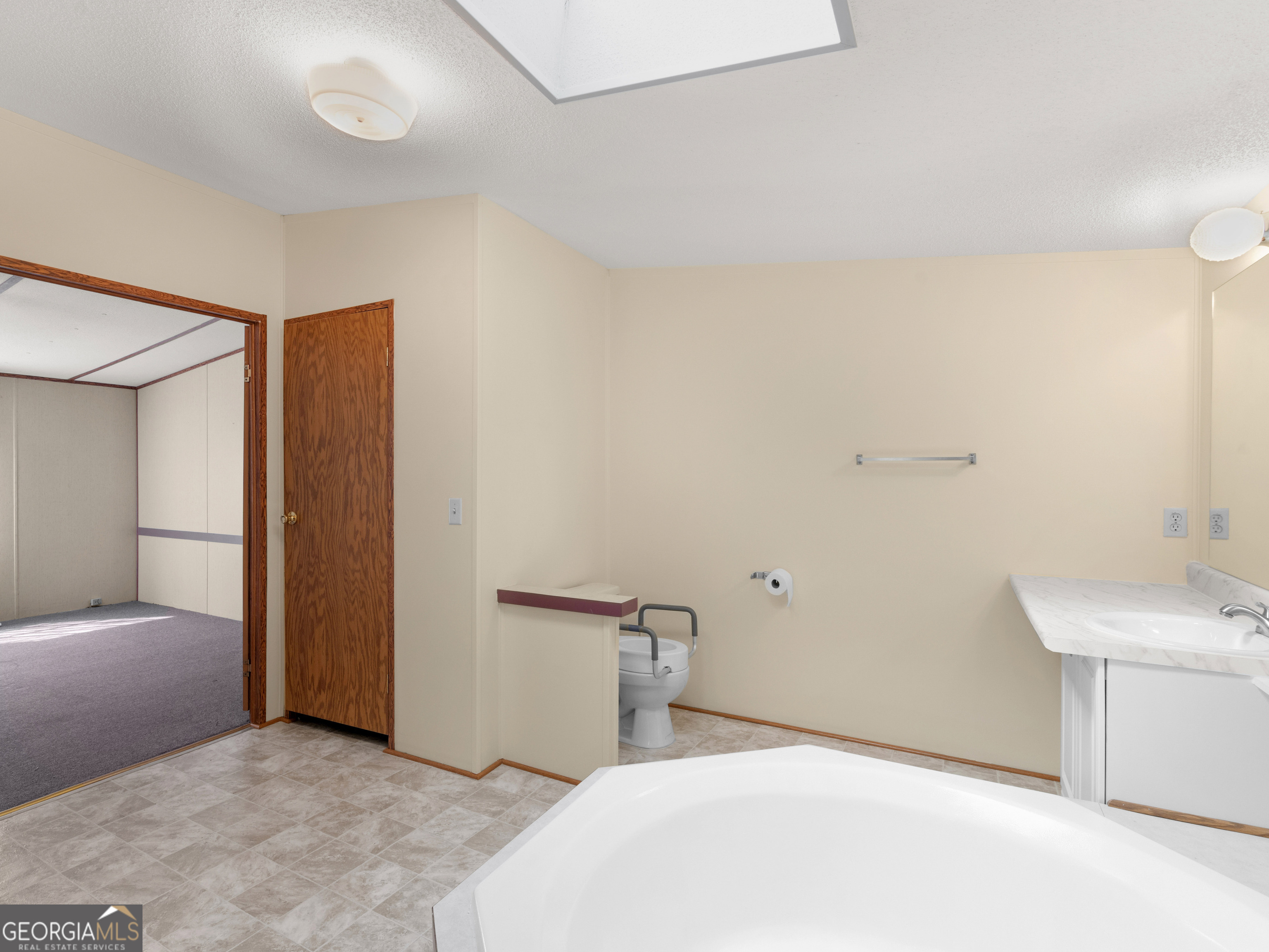 245 Brooks Road Jackson, GA 30233 - Photo 33 of 38