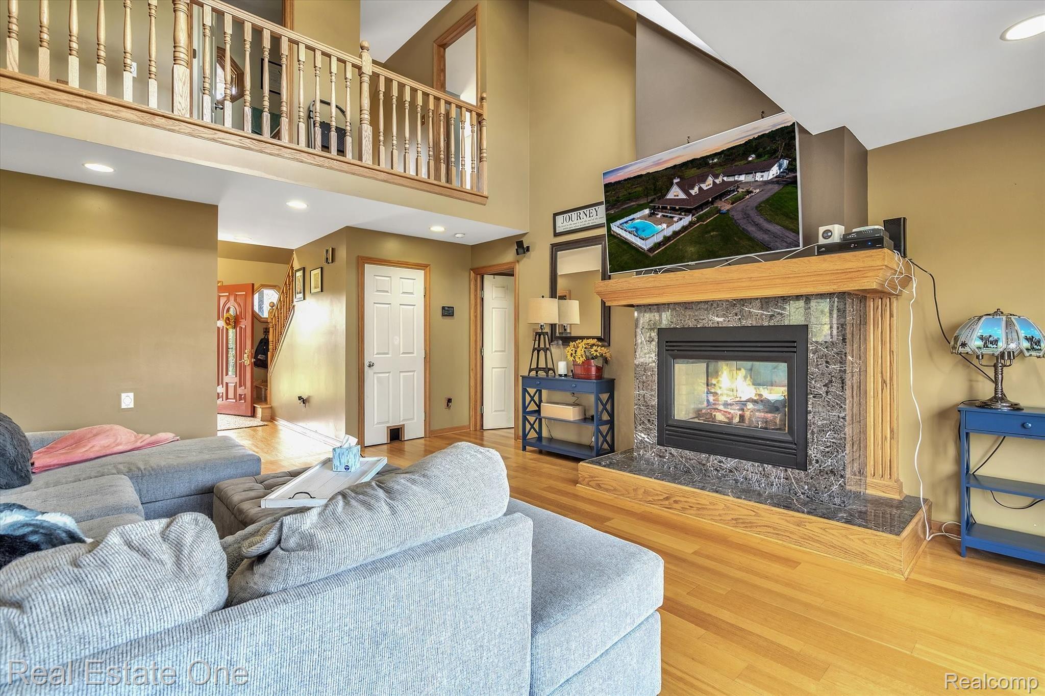 902 West Coon Lake Road Howell, MI 48843 - Photo 13 of 58 14-902-W-Coon-Lake-Rd-Windowstill-Real-Estate-Photography-14.jpg