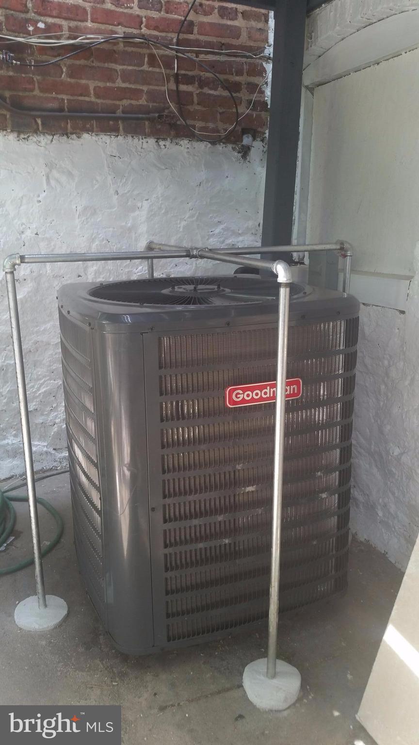 603 East 36th Street Baltimore, MD 21218 - Photo 26 of 29 a close view of water heater