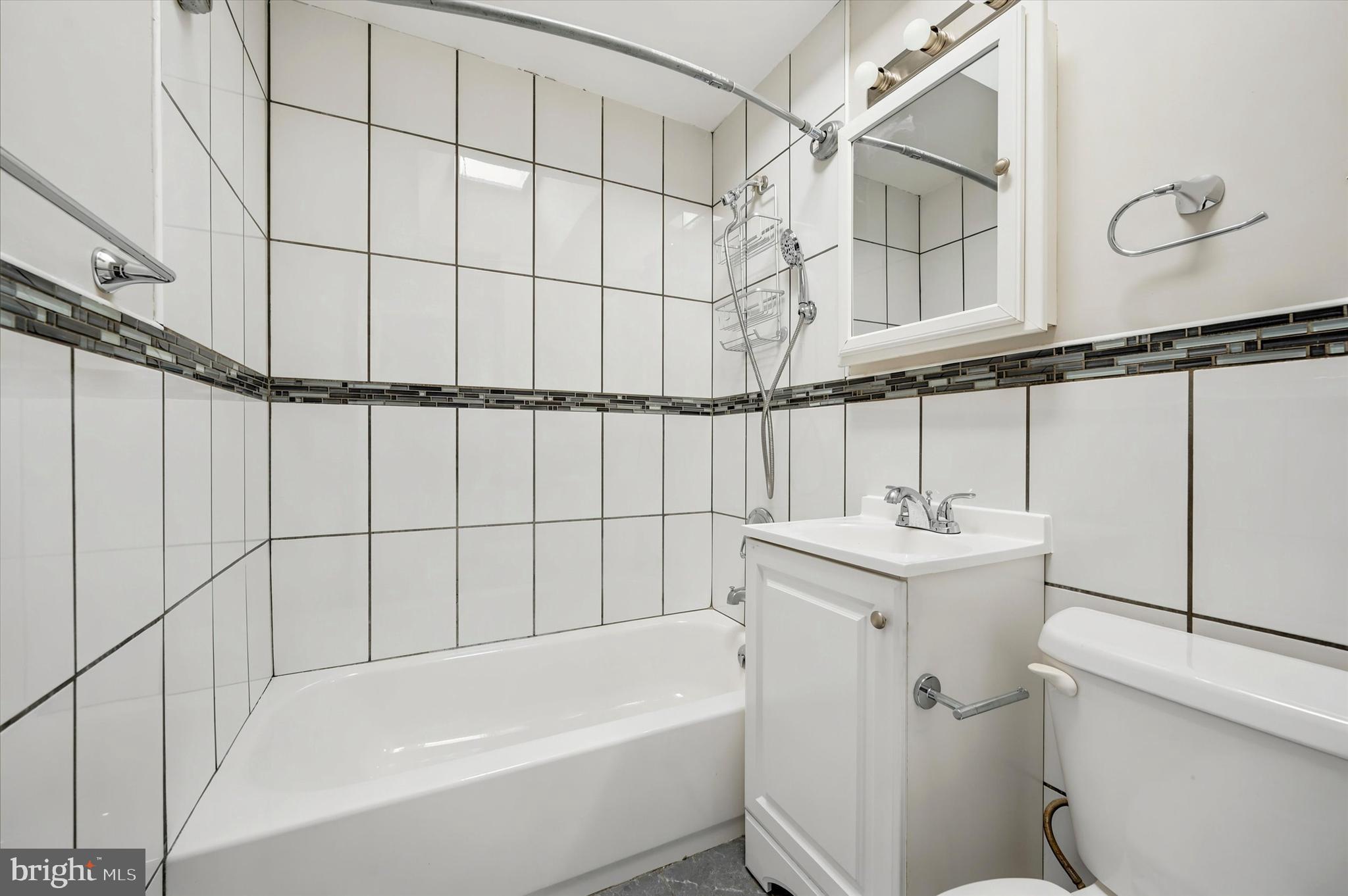 1522 Beverly Road Philadelphia, PA 19138 - Photo 11 of 15 Gallery Image 11