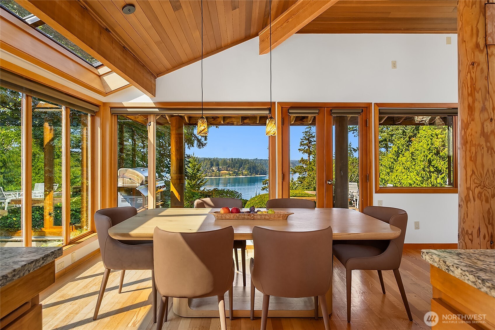 7777 Hansen Road Northeast Bainbridge Island, WA 98110 - Photo 11 of 21 Gallery Image 11