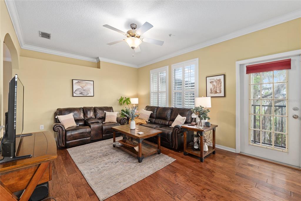 1257 Southwest 9th Road, Unit 308 Gainesville, FL 32601 - Photo 5 of 31