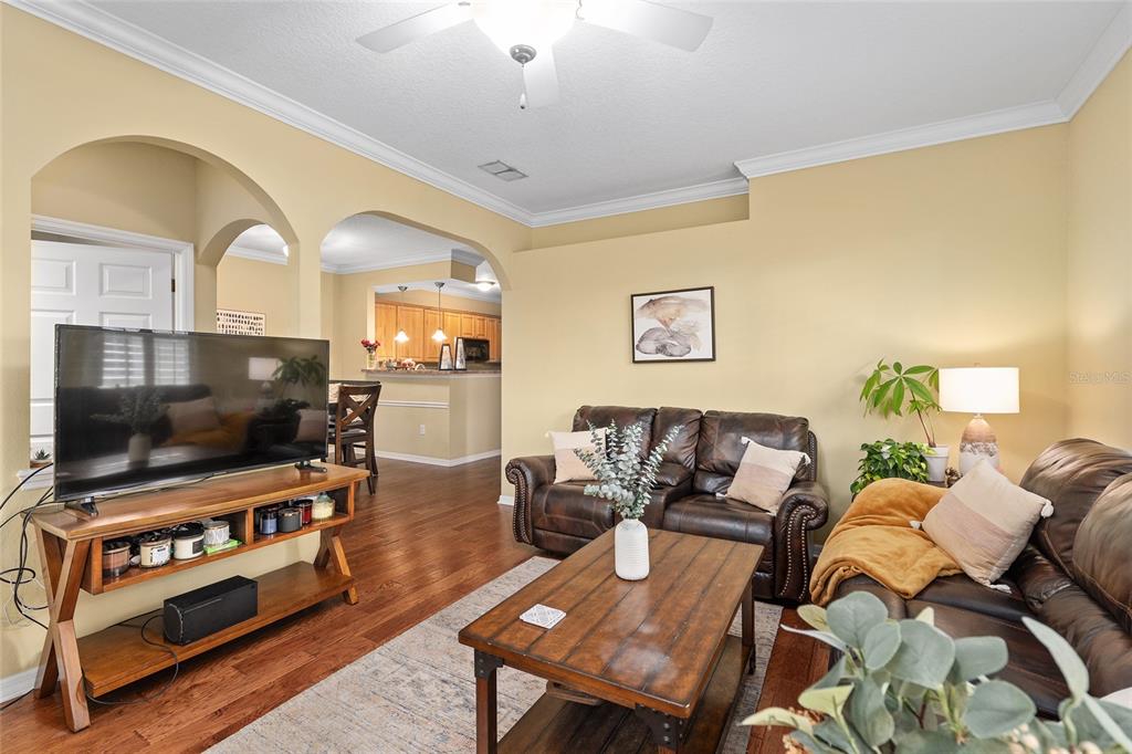 1257 Southwest 9th Road, Unit 308 Gainesville, FL 32601 - Photo 6 of 31