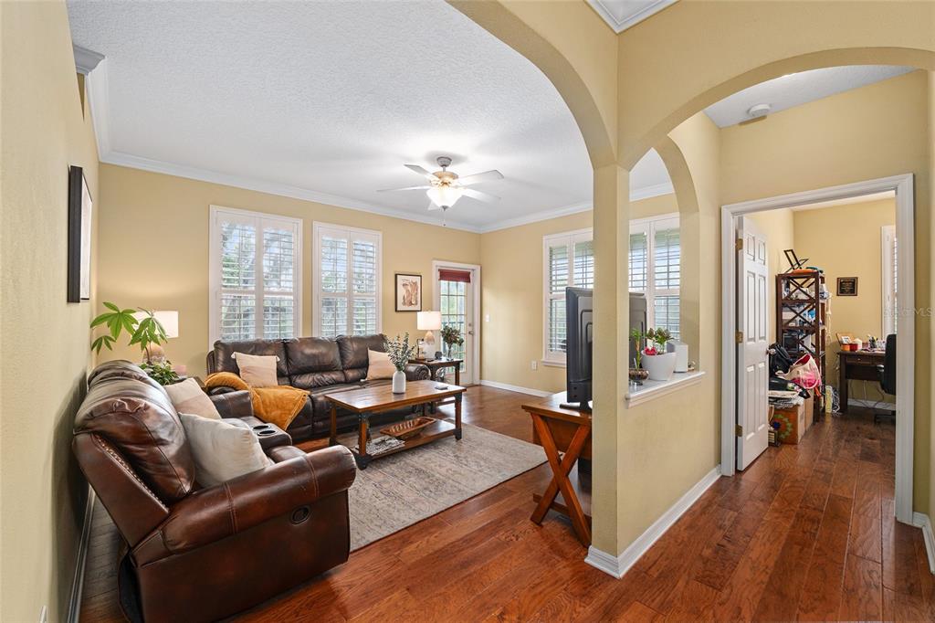 1257 Southwest 9th Road, Unit 308 Gainesville, FL 32601 - Photo 8 of 31