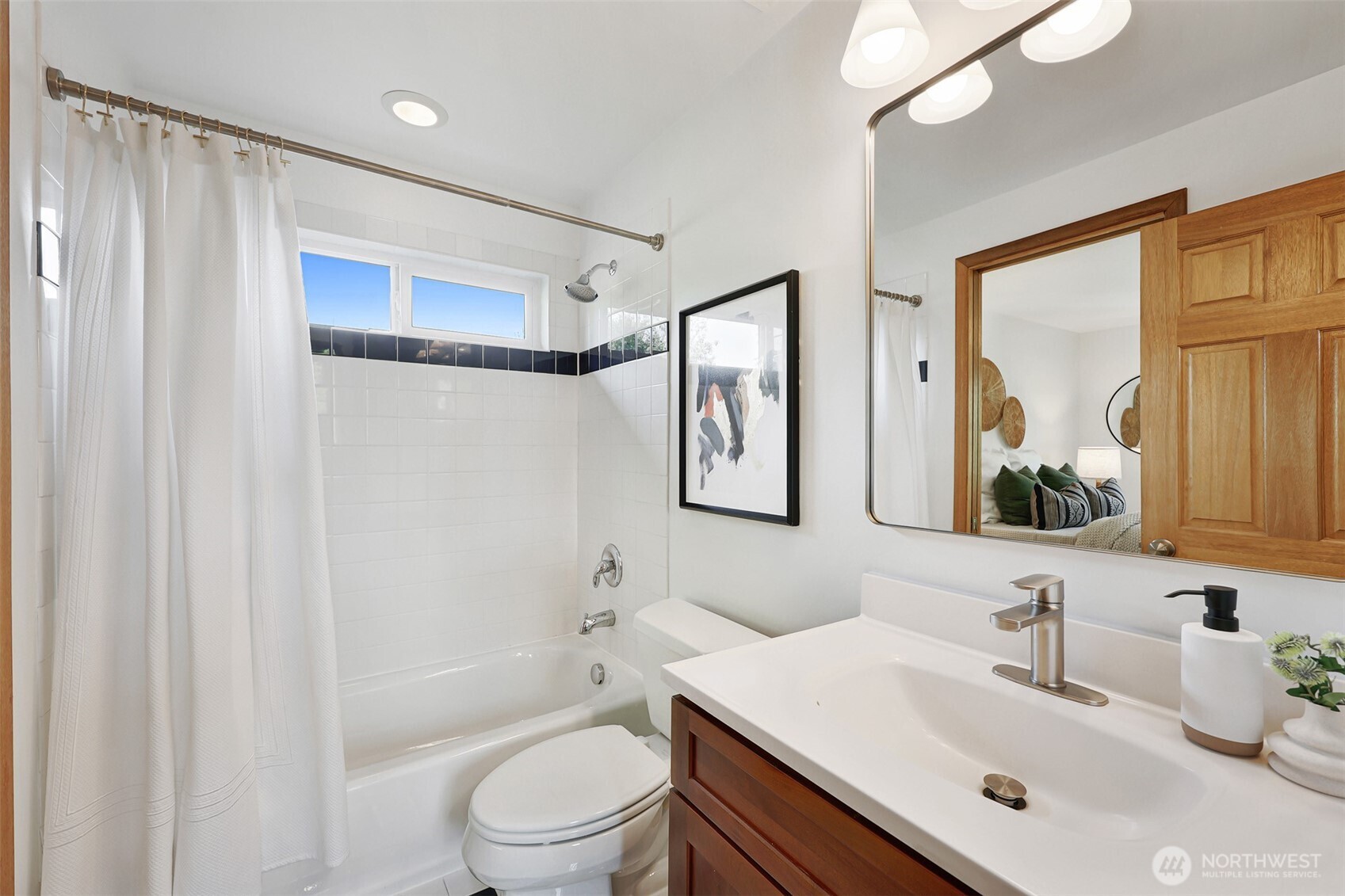622 Northwest 75th Street Seattle, WA 98117 - Photo 16 of 22
