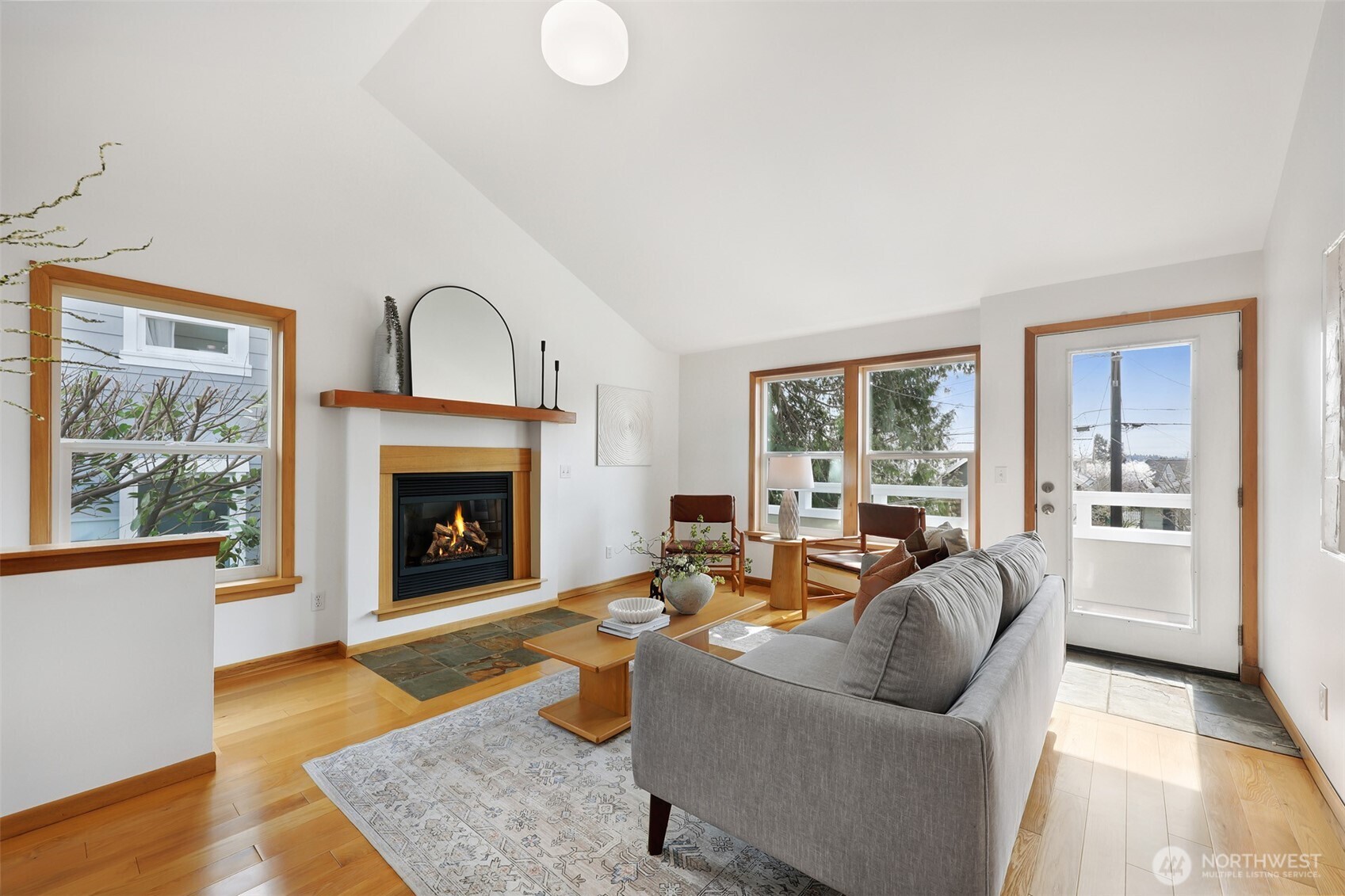 622 Northwest 75th Street Seattle, WA 98117 - Photo 6 of 22