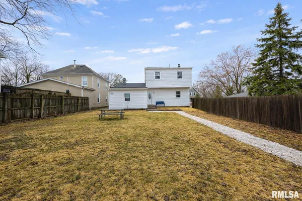 $270,000 | 408 North 3rd Street, Dunlap, IL 61525