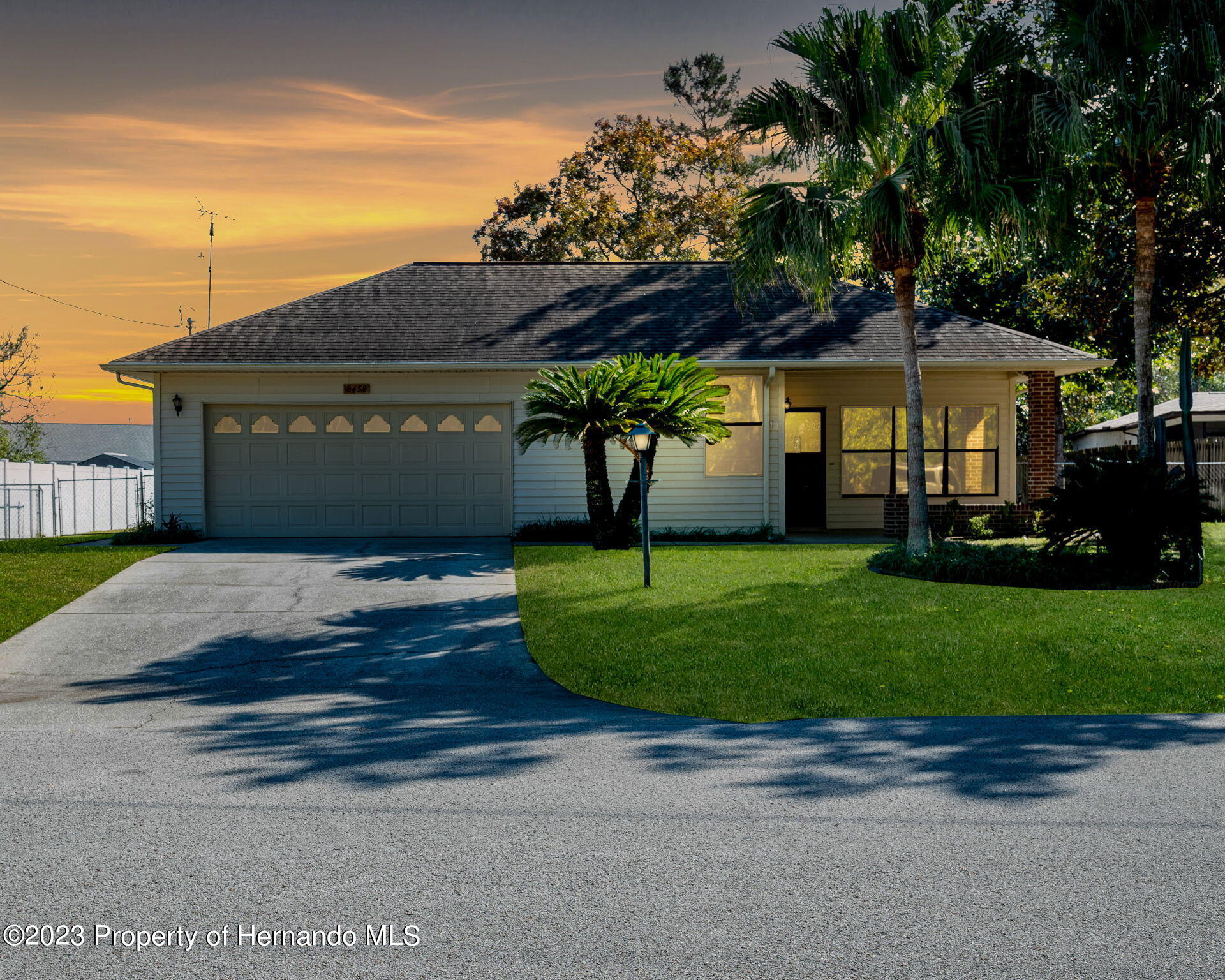 8458 Beach Spring Hill Spring Hill, FL 34606 - Photo 1 of 52 1-web-or-mls-Twilight