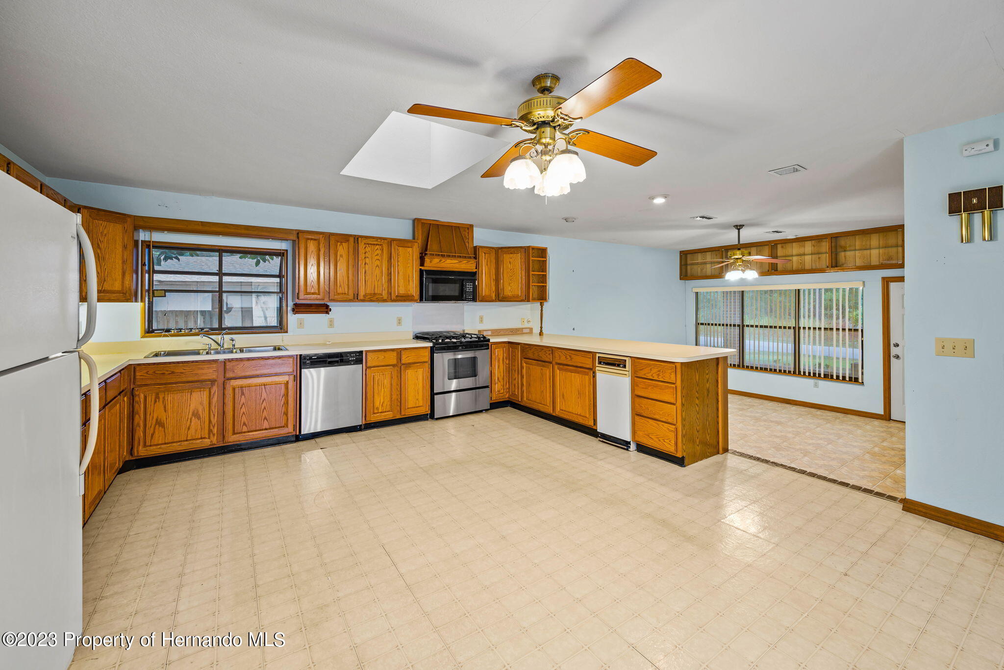 8458 Beach Spring Hill Spring Hill, FL 34606 - Photo 14 of 52 14-web-or-mls-DSC_5656