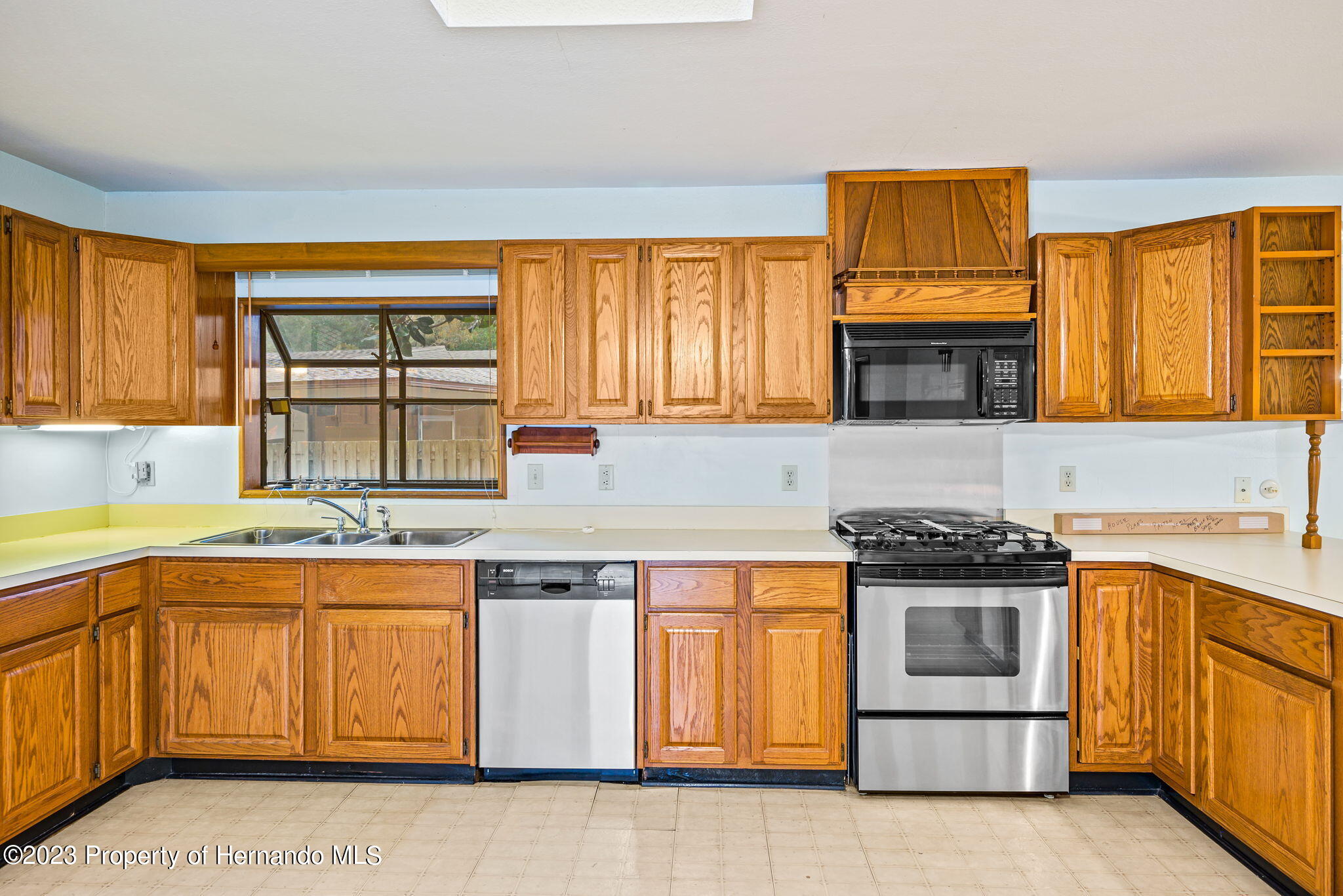 8458 Beach Spring Hill Spring Hill, FL 34606 - Photo 15 of 52 15-web-or-mls-DSC_5659