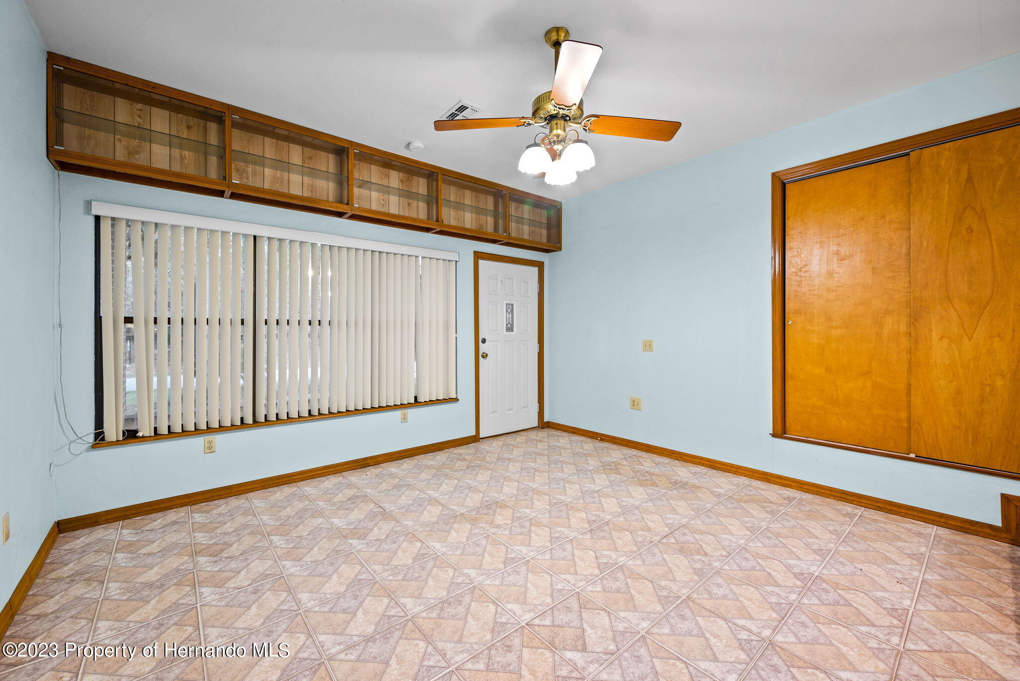 8458 Beach Spring Hill Spring Hill, FL 34606 - Photo 8 of 52 8-web-or-mls-DSC_5638