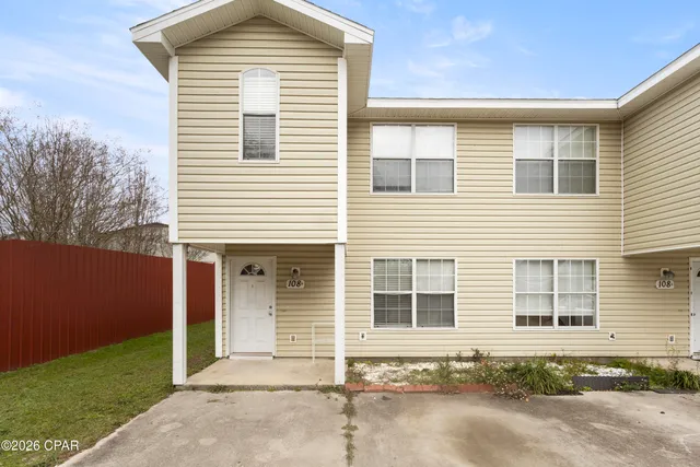 $1,295 | 108 North Gray Avenue, Unit C, Panama City, FL 32401
