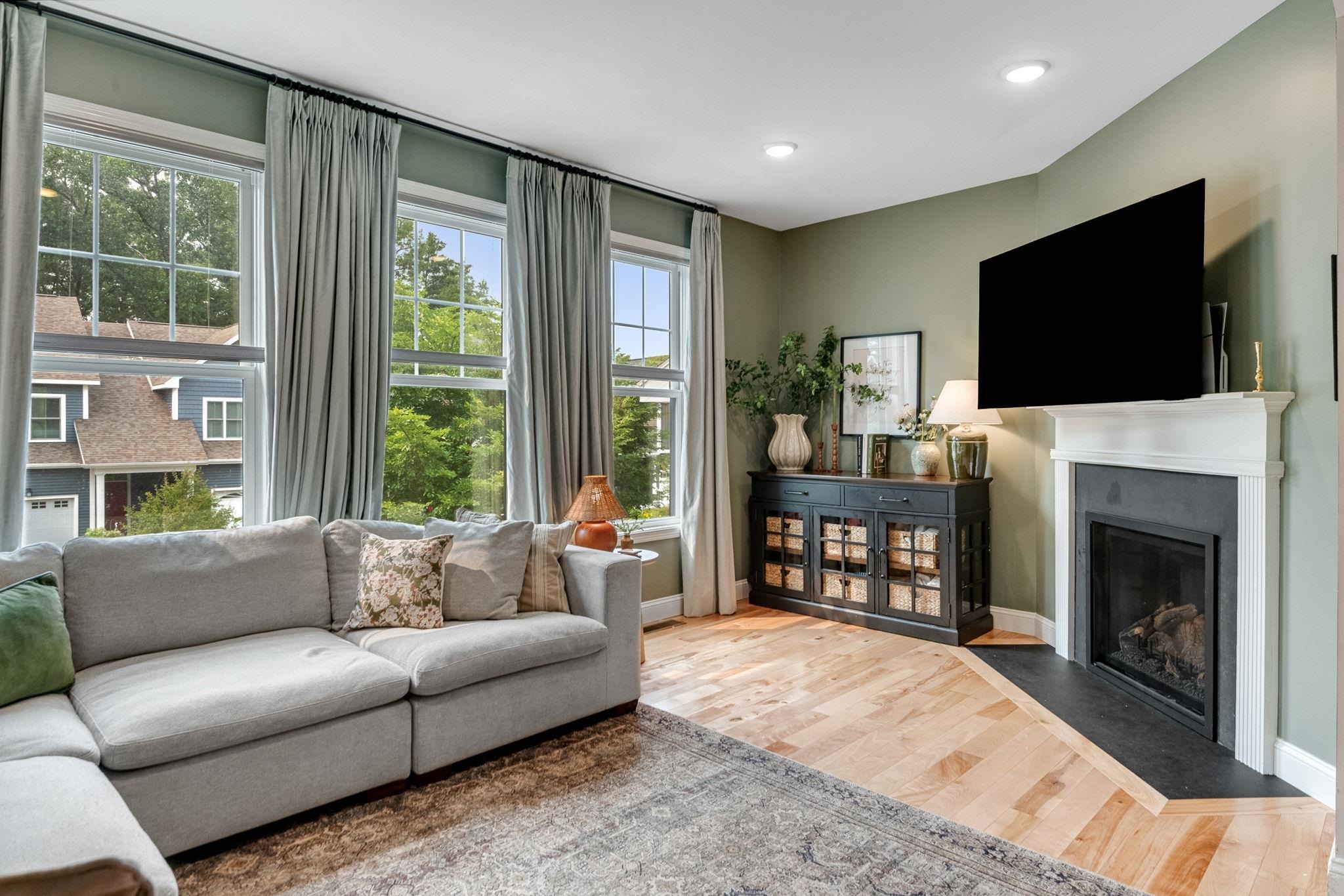 304 Obrien Farm Road South Burlington, VT 05403 - Photo 4 of 25 Gallery Image 4