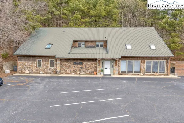 $5,500 | 483 Highway 105 Extension, Boone, NC 28607