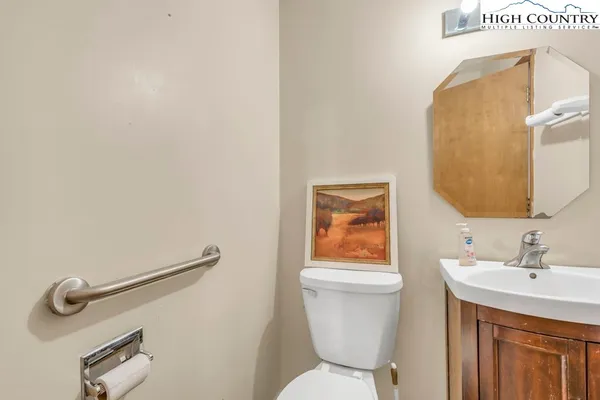 $5,500 | 483 Highway 105 Extension, Boone, NC 28607