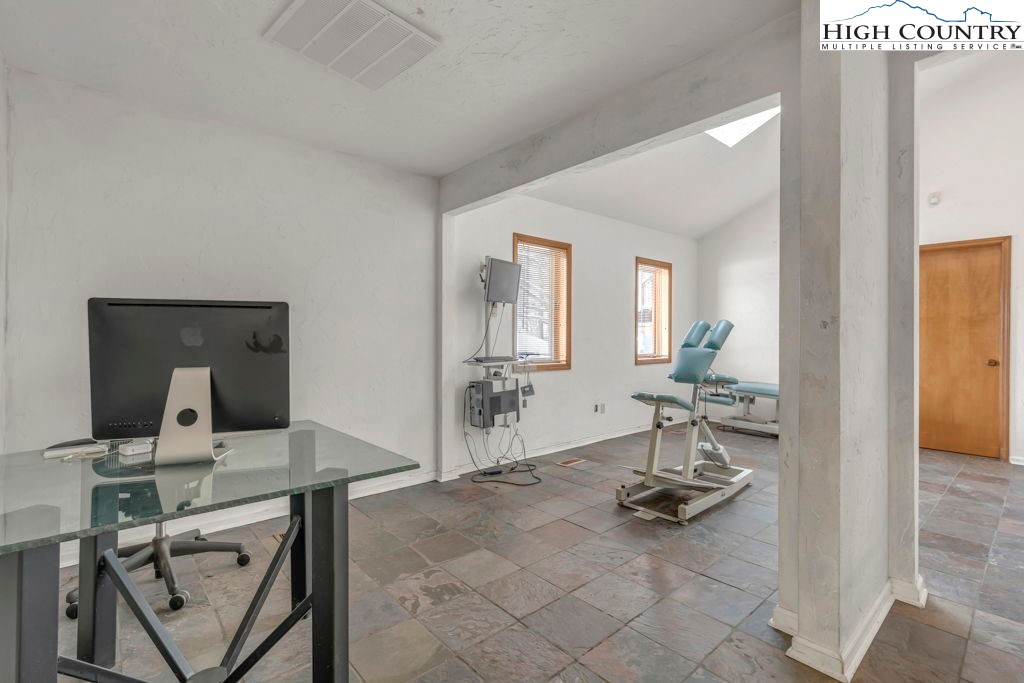 483 Highway 105 Extension Boone, NC 28607 - Photo 25 of 41